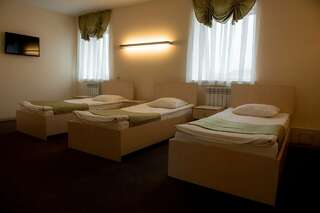 Гостиница Уют Клинцы Трехместный номер-1